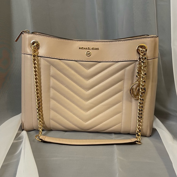 Michael Kors Bags Soft Pink Susan Medium Quilted Leather Shoulder
